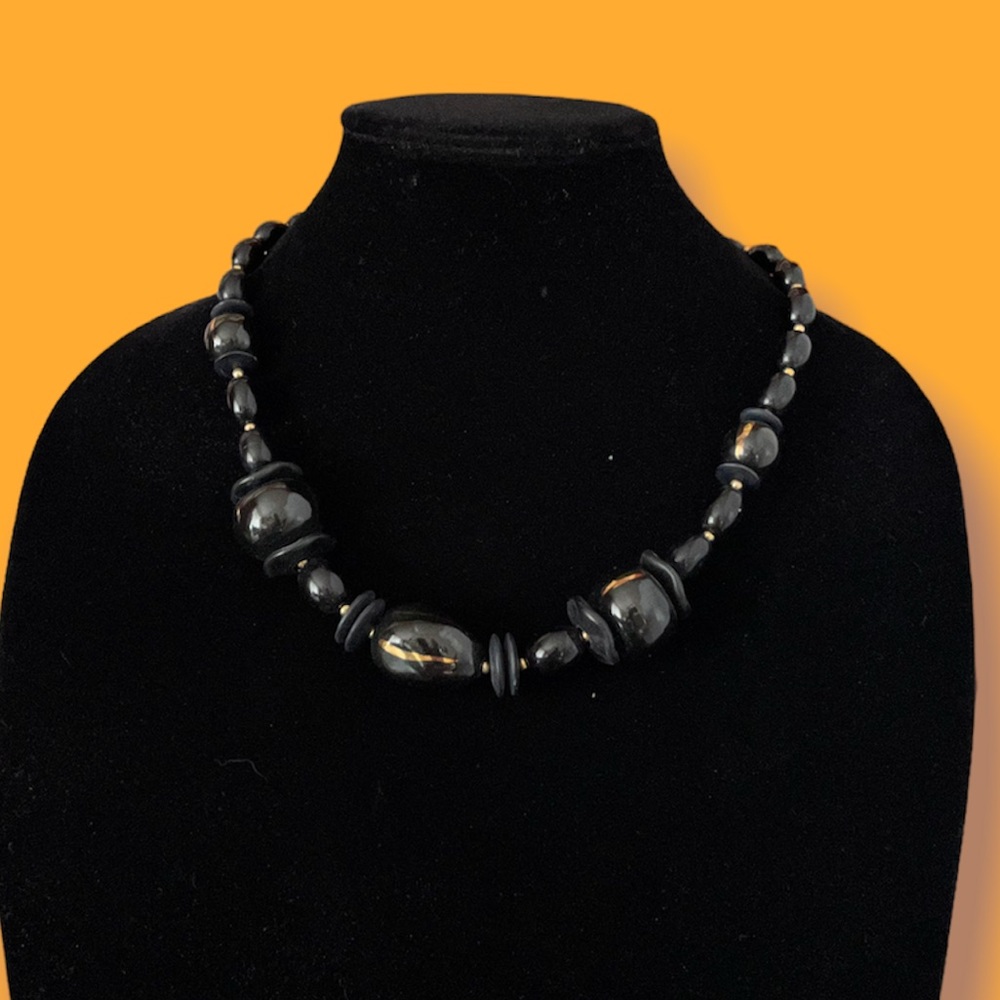 Black beads necklace